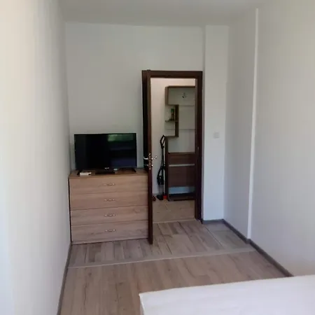 на градина * تشيرنوموريتس