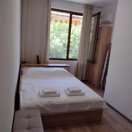 شقة на градина *