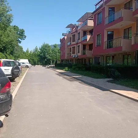 на градина